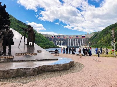 СШГЭС с отдыхом на Енисейском пирсе