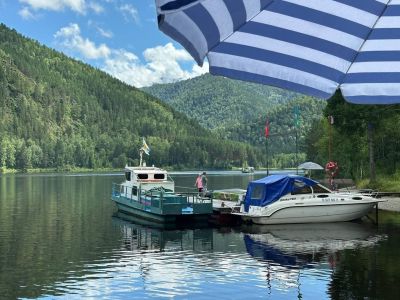 Отдых на Енисейском пирсе + форель на гриле + катерная прогулка