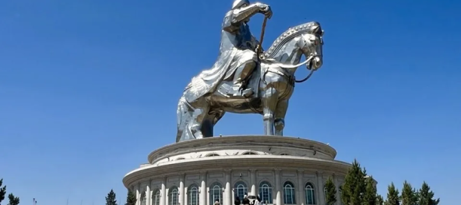 Вы изучили Хакасию,Туву - пора двигаться дальше. Приглашаем в Монголию