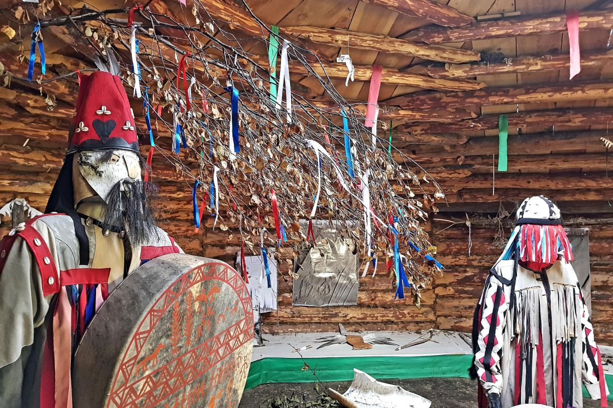 Экскурсия Улуг Хуртуях Тас + Казановка + обед. Места силы Хакасии