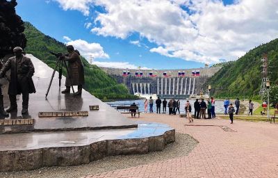 Саяно-Шушенская ГЭС с отдыхом на Енисейском пирсе