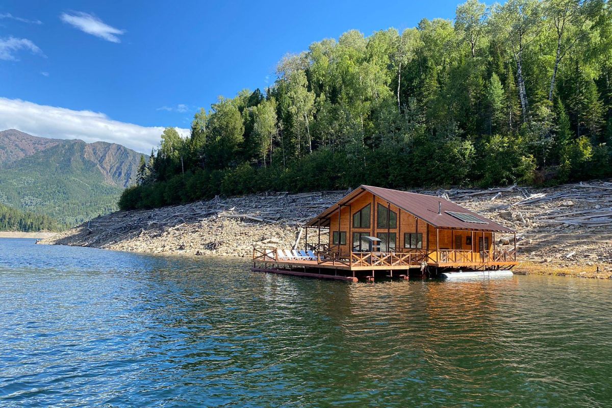 Экскурсия по Саянскому водохранилищу