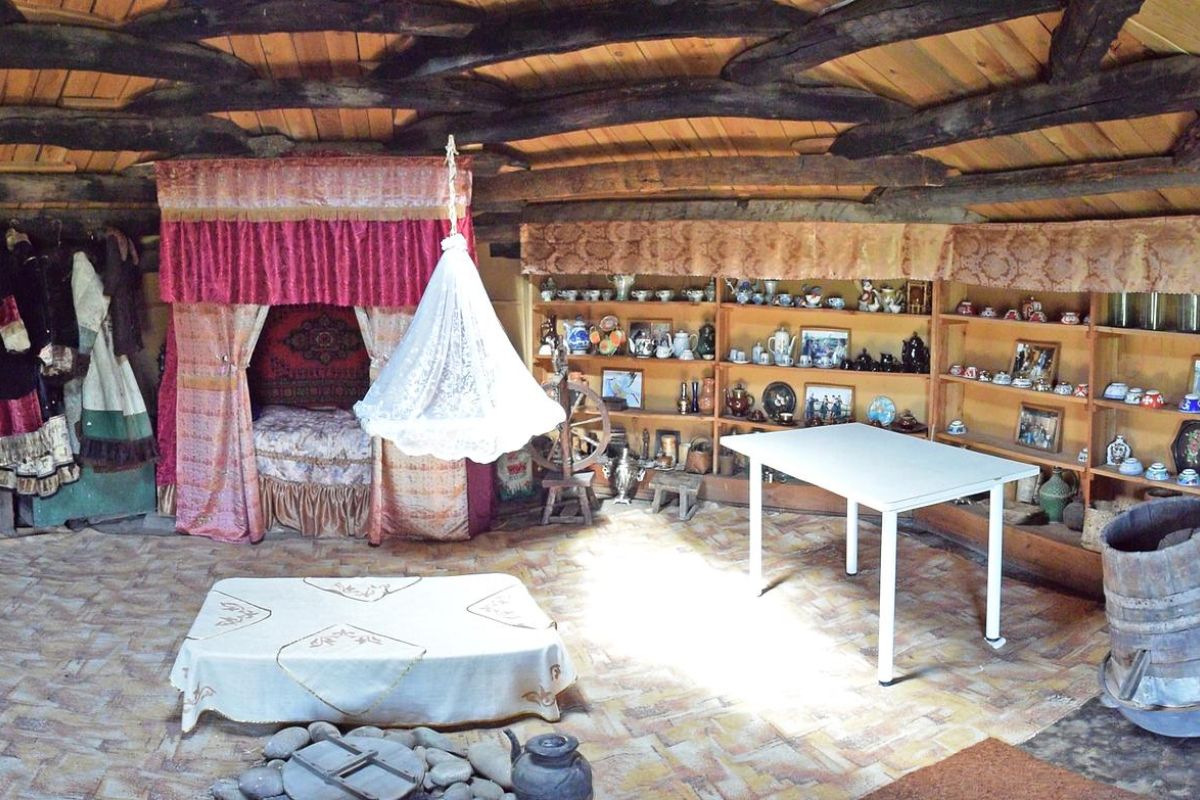 Экскурсия Улуг Хуртуях Тас + Казановка + обед. Места силы Хакасии