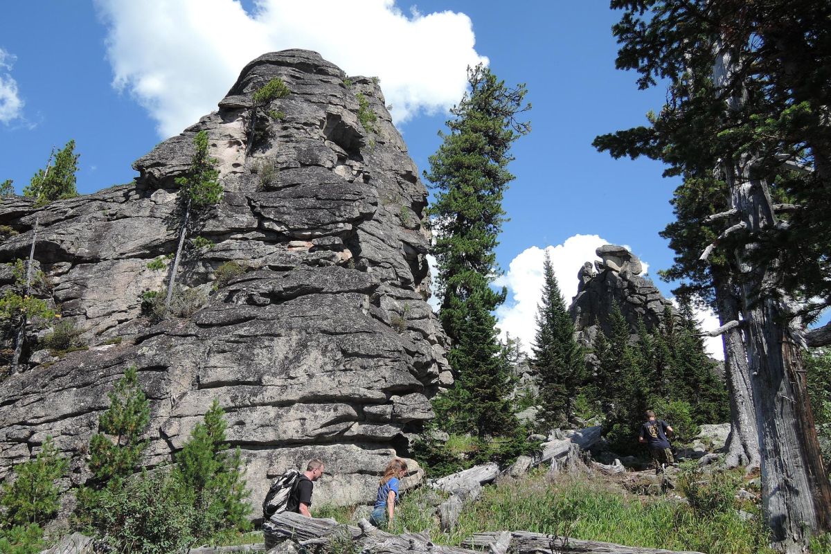Экскурсия в "Каменный город" парк Ергаки