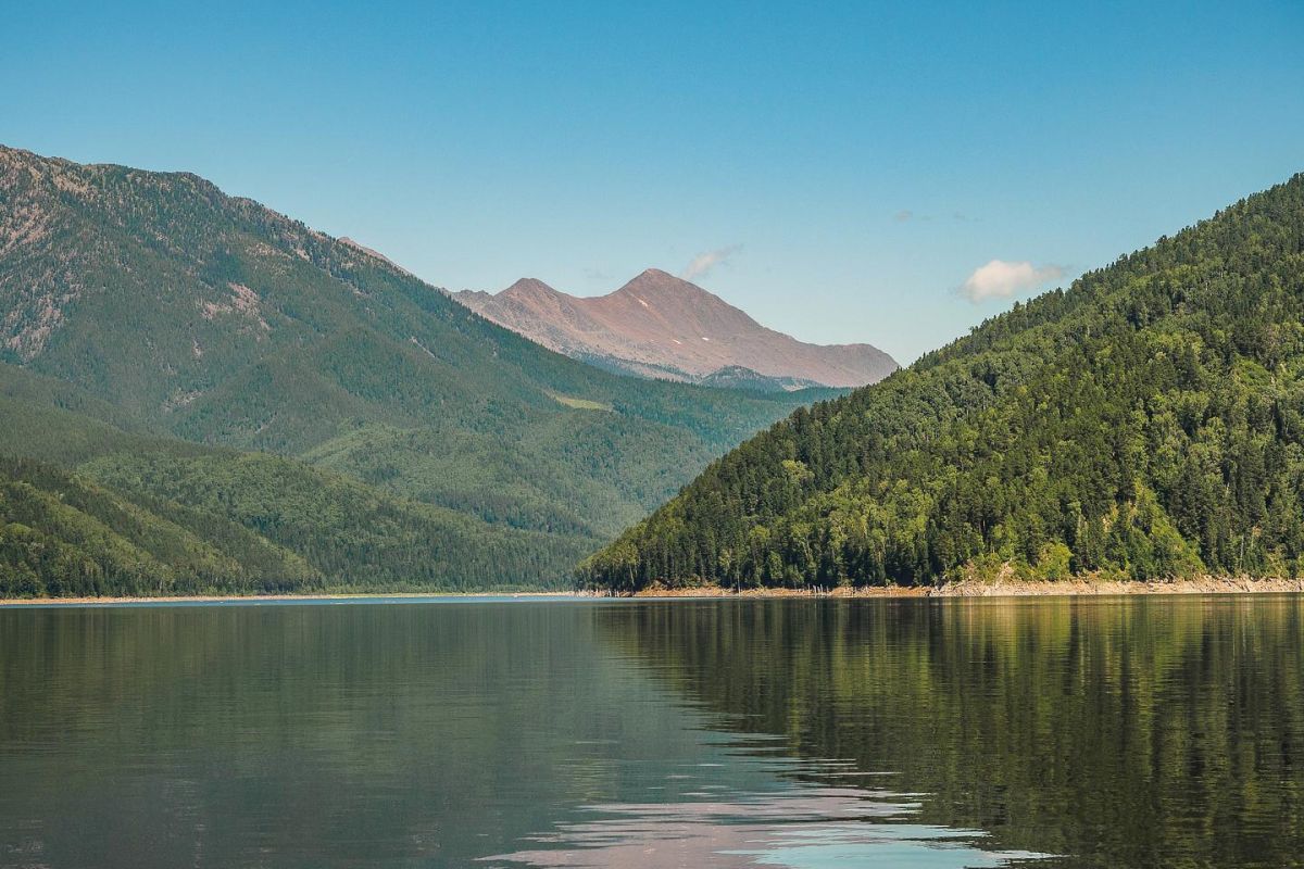 Экскурсия по Саянскому водохранилищу