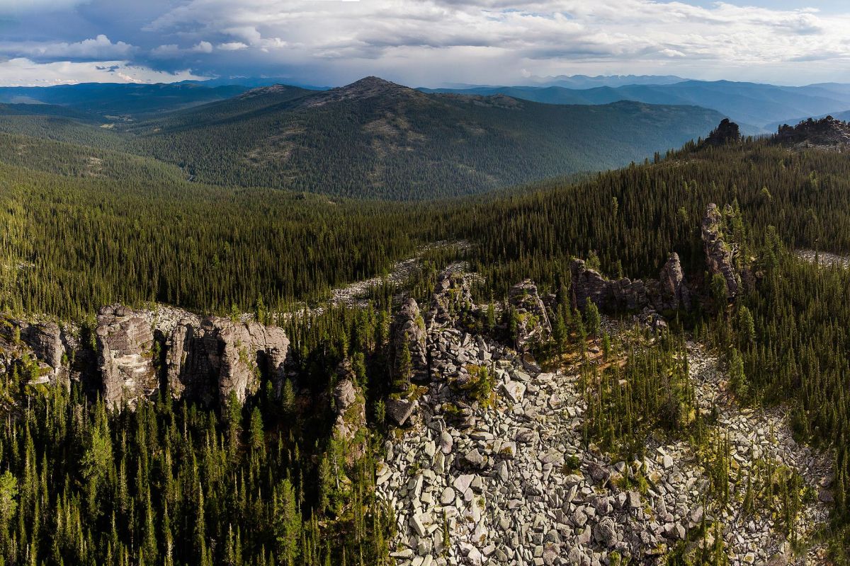 Экскурсия в "Каменный город" природный парк Ергаки